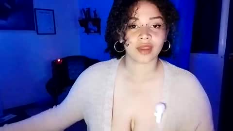 Juli online show from 04.24.26