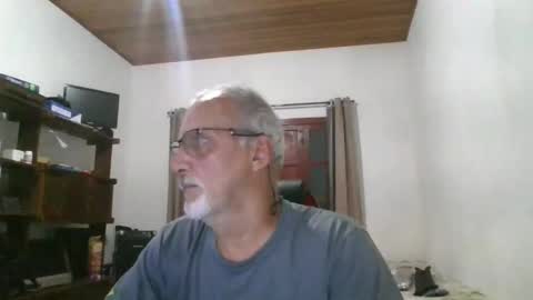 Snapshot of walmen2022 chatting on 12.31.24 walmen2022 online show from 12.31.24