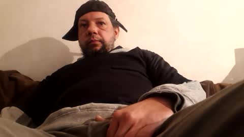 Snapshot of wand_dick chatting on 12.15.25 Luki69 online show from 12.15.25