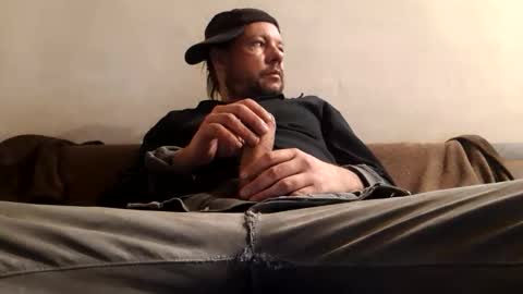 Snapshot of wand_dick chatting on 02.04.26 Luki69 online show from 02.04.26