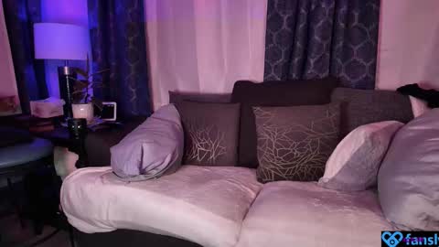 WanderlustCrush online show from 01.10.26