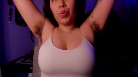 Waningrose  Lu online show from 01.20.25