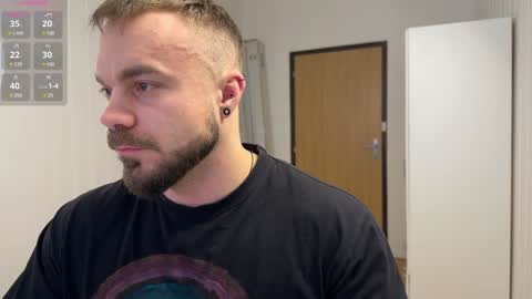 Snapshot of wannaseeyourface chatting on 01.02.25 new online show from 01.02.25