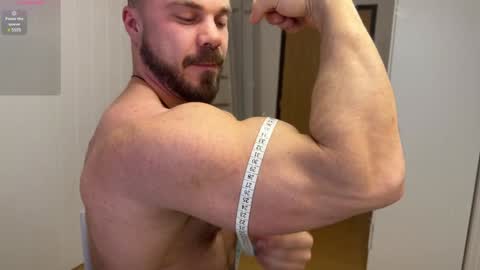 Snapshot of wannaseeyourface chatting on 01.06.25 new online show from 01.06.25