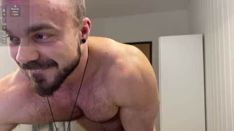 Snapshot of wannaseeyourface chatting on 01.11.25 new online show from 01.11.25