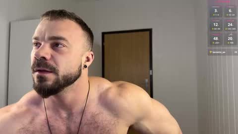 Snapshot of wannaseeyourface chatting on 02.12.25 new online show from 02.12.25