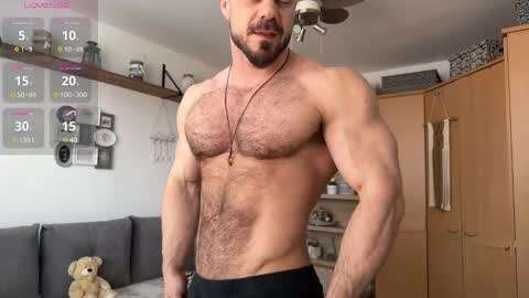 Snapshot of wannaseeyourface chatting on 02.14.25 new online show from 02.14.25