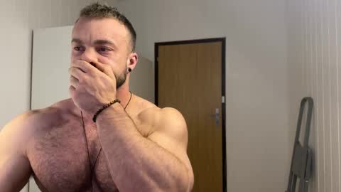 Snapshot of wannaseeyourface chatting on 03.02.25 new online show from 03.02.25