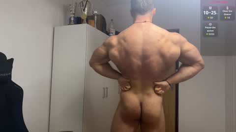 Snapshot of wannaseeyourface chatting on 11.07.25 new online show from 11.07.25