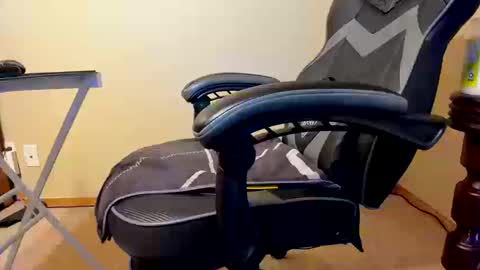 Suck daddys cock online show from 10.14.25