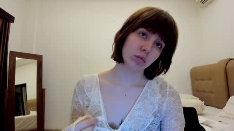 Snapshot of warm_june chatting on 12.24.24 June online show from 12.24.24