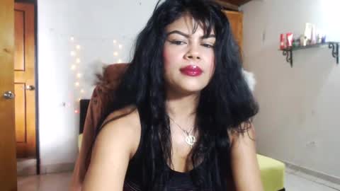 Snapshot of warrior_xena chatting on 02.06.25 warrior_xena online show from 02.06.25