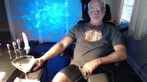 Snapshot of wasted_daze_ chatting on 02.18.26 wasted_daze_ online show from 02.18.26