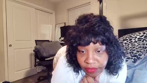 Snapshot of waterfalls69 chatting on 03.26.26 LAUREN LUSH online show from 03.26.26