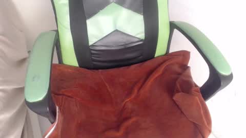 Trixie 3 online show from 10.20.25