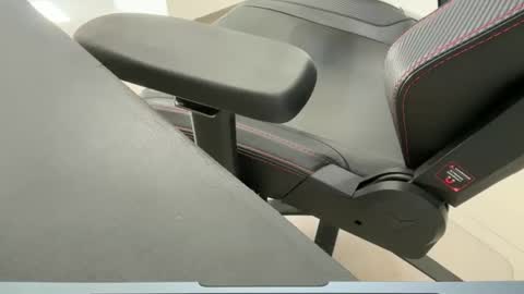 Weapon X online show from 12.18.25