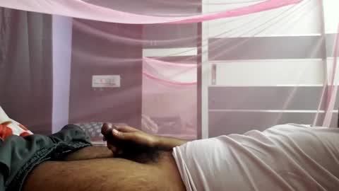 Snapshot of wearcondom chatting on 12.20.24 sexyguy online show from 12.20.24