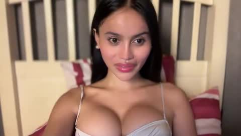 Maggie online show from 12.23.25