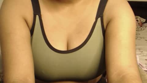 Snapshot of webshowxxx chatting on 11.30.25 mina online show from 11.30.25