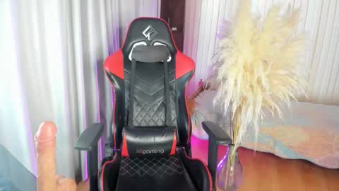 Alexa I love to make a Mess in public and do Crazy on pvt online show from 03.25.26