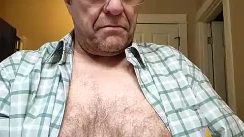 Snapshot of welderod chatting on 06.21.26 welderod online show from 06.21.26