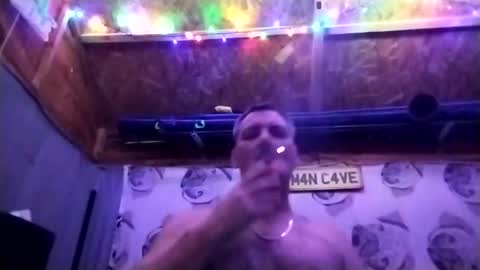 Snapshot of welshdragon37 chatting on 12.17.25 Welshdragon37 online show from 12.17.25