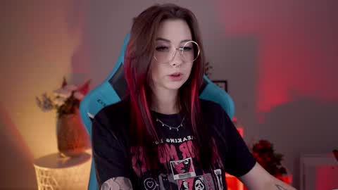 little girl who is always rightLisa online show from 12.30.24