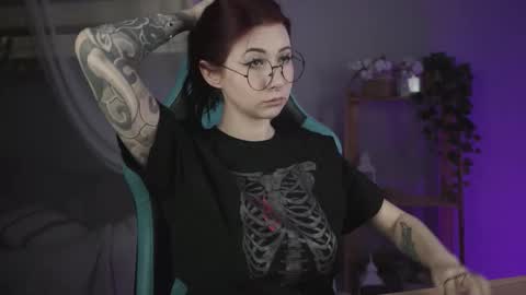 little girl who is always rightLisa online show from 09.10.25