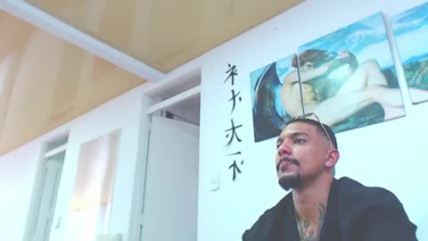 Snapshot of wesleyrogger chatting on 02.15.25 Wesley Rogger online show from 02.15.25