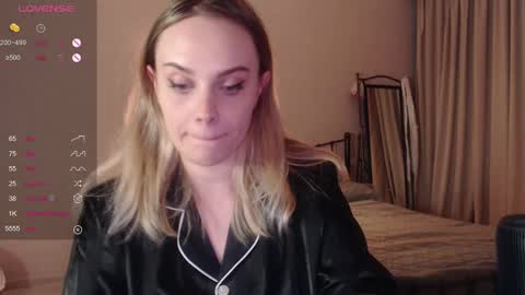 Lana online show from 02.25.25