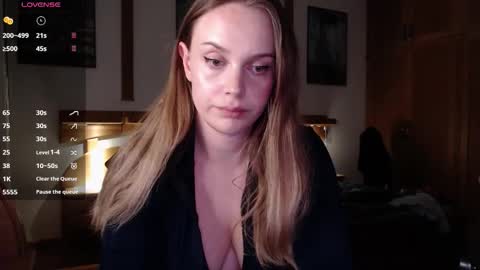 Lana online show from 10.08.25