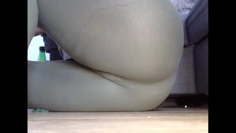 wet_pants2022 online show from 02.24.25