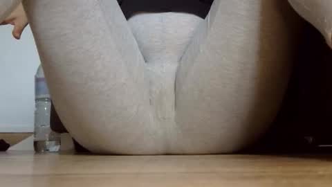 wet_pants2022 online show from 09.11.25