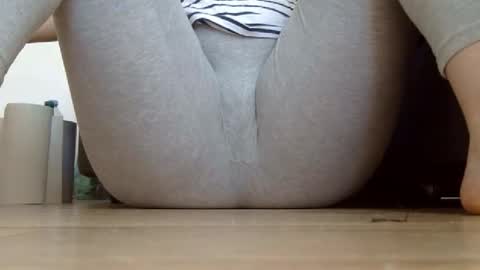 wet_pants2022 online show from 09.15.25