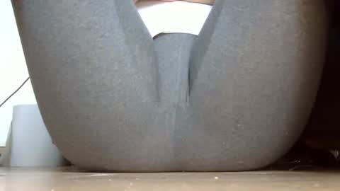 wet_pants2022 online show from 09.21.25