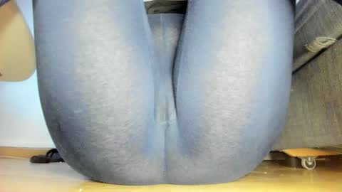 wet_pants2022 online show from 06.29.26