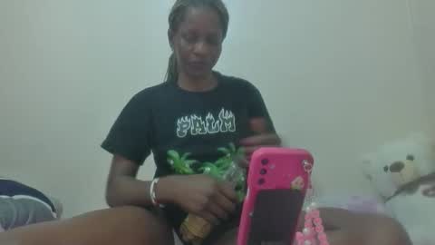 wetberry20 online show from 12.04.25