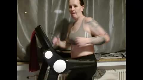 Snapshot of wetgerman2 chatting on 01.08.25 Wetgerman online show from 01.08.25