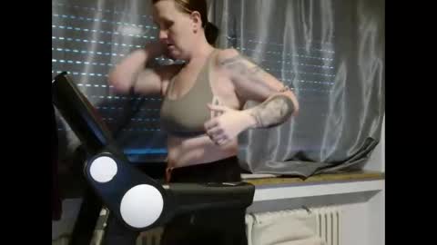 Snapshot of wetgerman2 chatting on 01.16.25 Wetgerman online show from 01.16.25