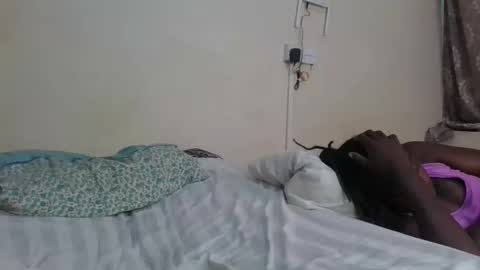 Snapshot of wetnaughtygurl chatting on 04.12.26 Naughty online show from 04.12.26