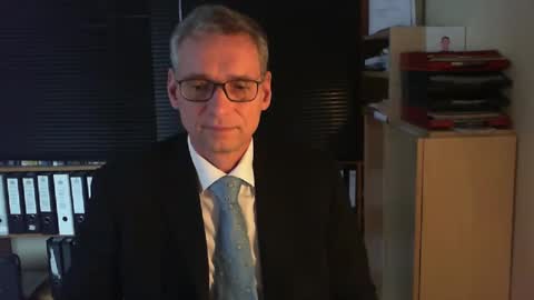 Snapshot of wetsuitedman chatting on 12.20.24 Franz online show from 12.20.24