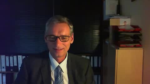 Snapshot of wetsuitedman chatting on 09.09.25 Franz online show from 09.09.25