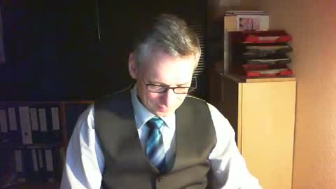 Snapshot of wetsuitedman chatting on 02.20.26 Franz online show from 02.20.26