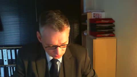 Snapshot of wetsuitedman chatting on 03.01.26 Franz online show from 03.01.26