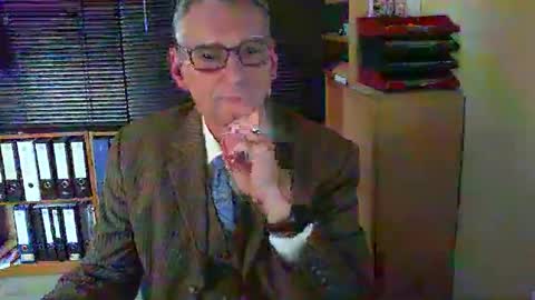 Snapshot of wetsuitedman chatting on 03.19.26 Franz online show from 03.19.26