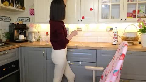 Victoria Maria online show from 01.17.26