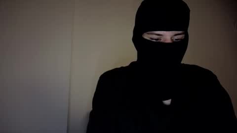 whispero_o online show from 12.21.25