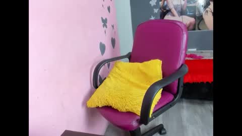 white_luna1 online show from 03.21.26