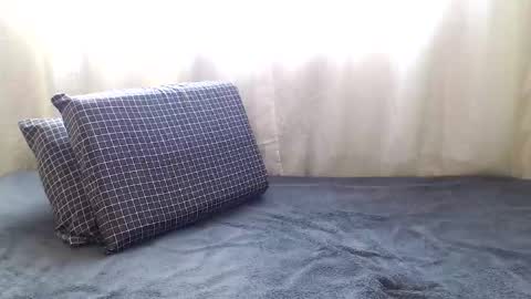 Snapshot of white_sport chatting on 02.25.25 Tom online show from 02.25.25