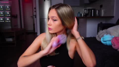 Snapshot of whitebanny chatting on 02.04.25 Kate online show from 02.04.25